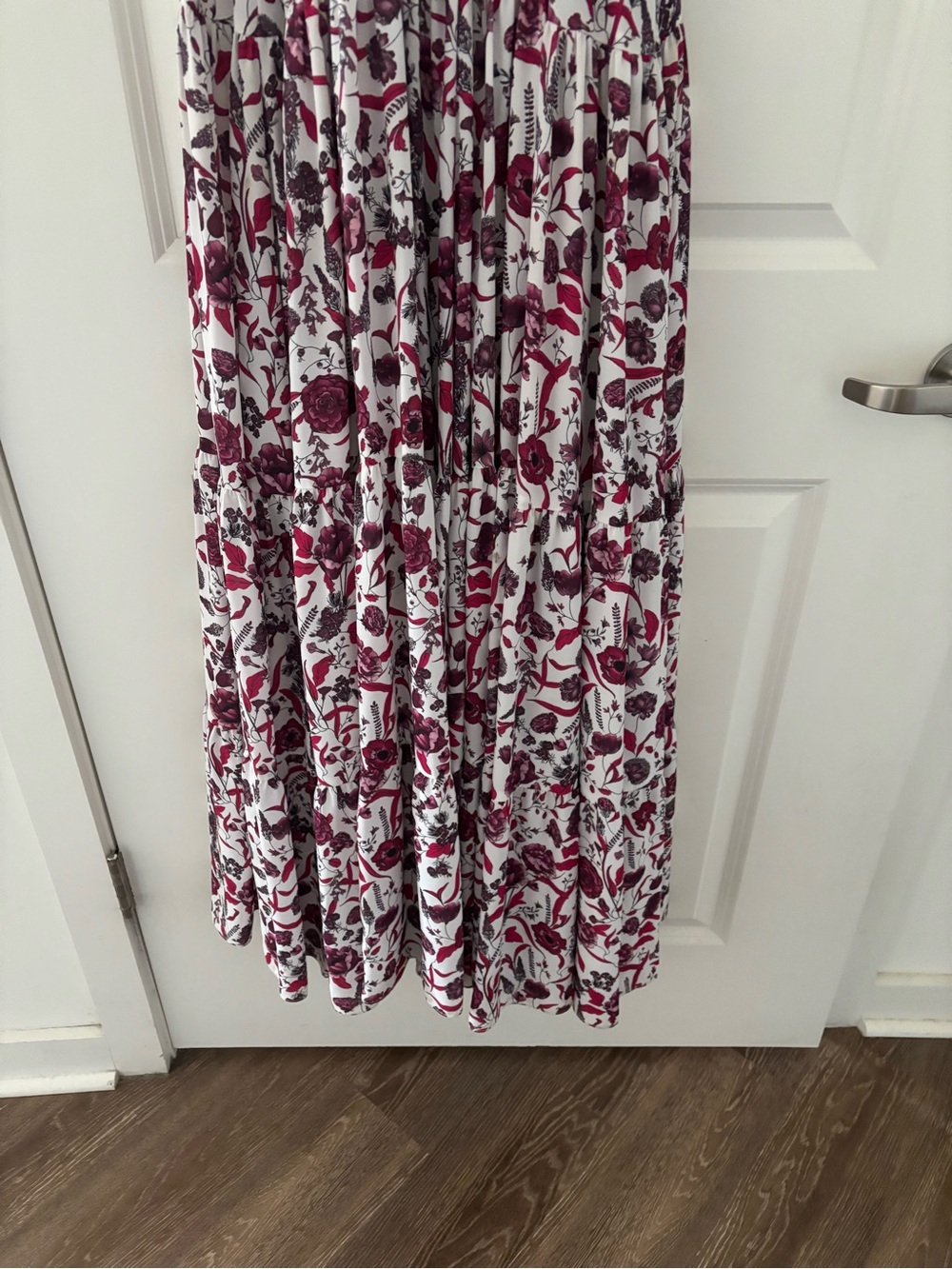 Alexis Zofia Berry Floral Smocked Tiered Crepe Maxi Dress Resortwear Medium - Picture 8 of 12